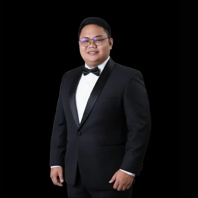Portrait of Jv Abala